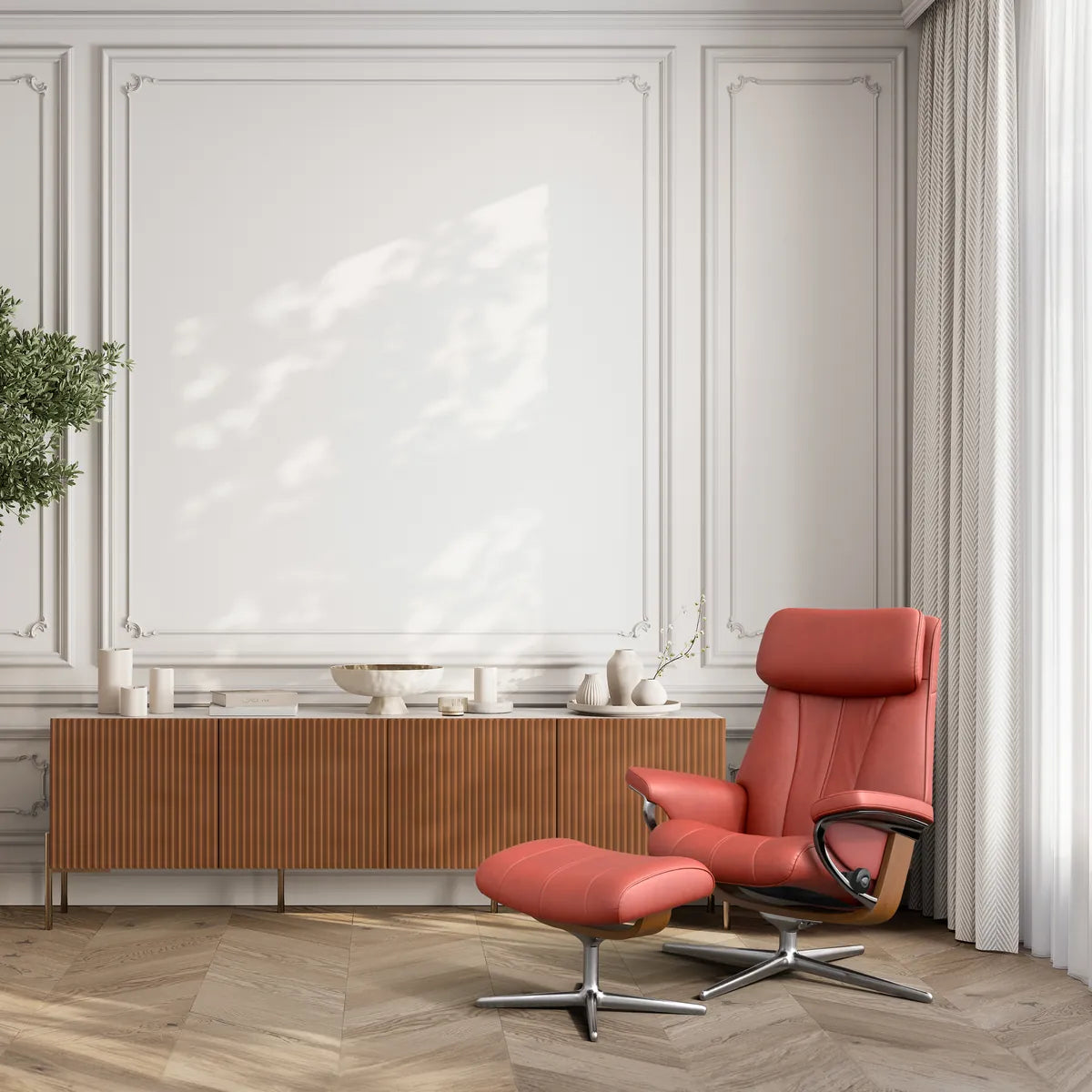 Stressless Paul with footstool in Paloma Dark Henna leather on a Cross base with oak, in a classic interior