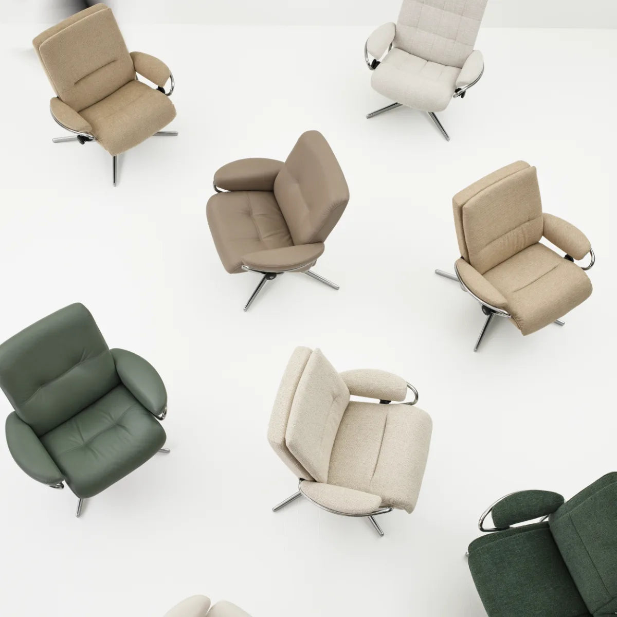 Bovenaanzicht van relaxfauteuils uit de Stressless Urban collectie in verschillende kleuren